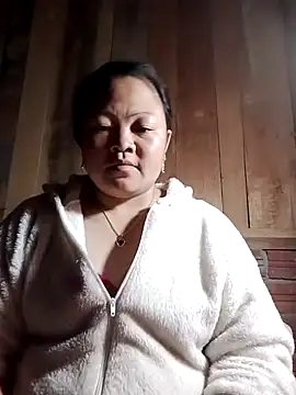 Snapshot of MaySweetb chatting on 11-02-25, 01:10 MaySweetb online show from 11-02-25, 01:10