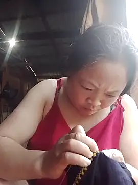 Snapshot of MaySweetb chatting on 09-27-25, 09:37 MaySweetb online show from 09-27-25, 09:37