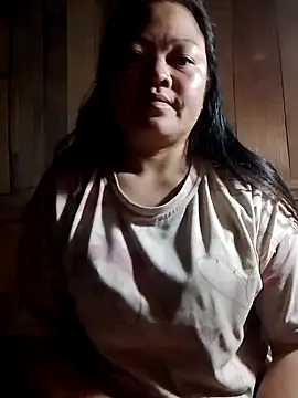 Snapshot of MaySweetb chatting on 09-21-25, 11:54 MaySweetb online show from 09-21-25, 11:54