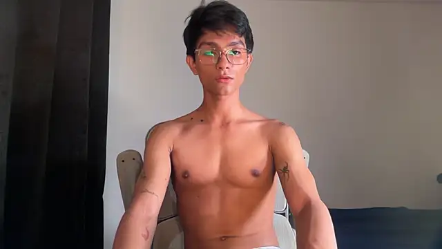 Snapshot of Angel_bunny2 chatting on 11-07-25, 03:55 Angel bunny2 online show from 11-07-25, 03:55