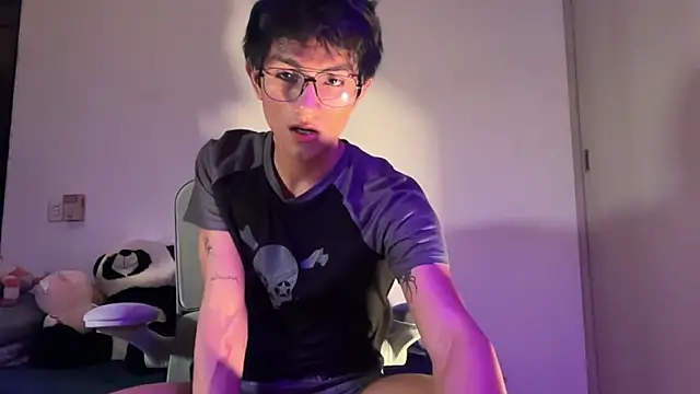 Snapshot of Angel_bunny2 chatting on 09-11-25, 01:16 Angel bunny2 online show from 09-11-25, 01:16