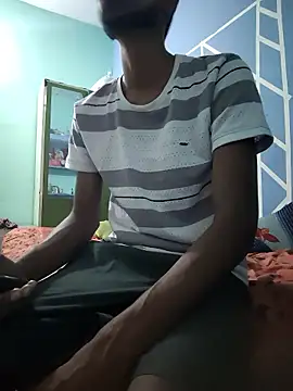 RAYI Queen 4 online show from 04-13-26, 01:20