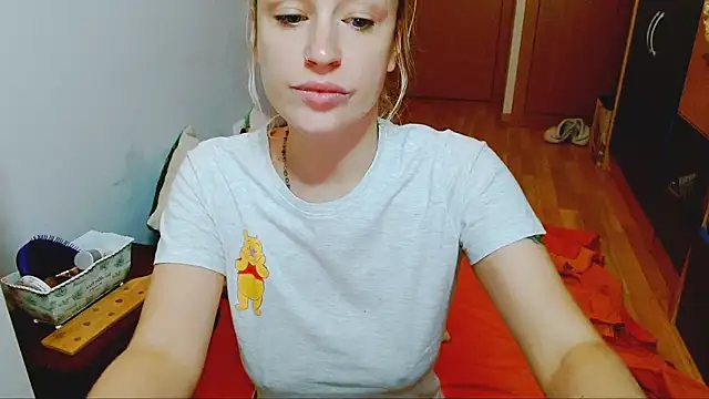 SatinQueen90 online show from 10-22-25, 06:35