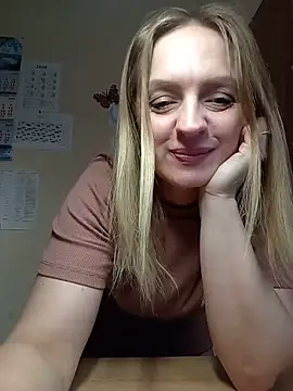 Ami Foxy online show from 05-19-26, 09:49