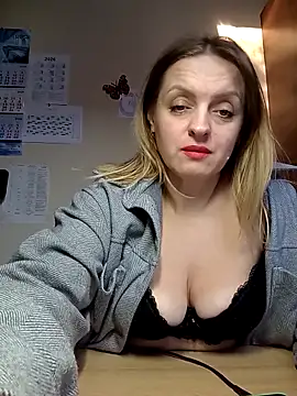 Ami Foxy online show from 02-10-26, 01:10