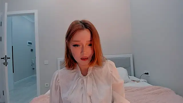 Snapshot of yuna_loon chatting on 10-02-25, 05:05 yuna loon online show from 10-02-25, 05:05