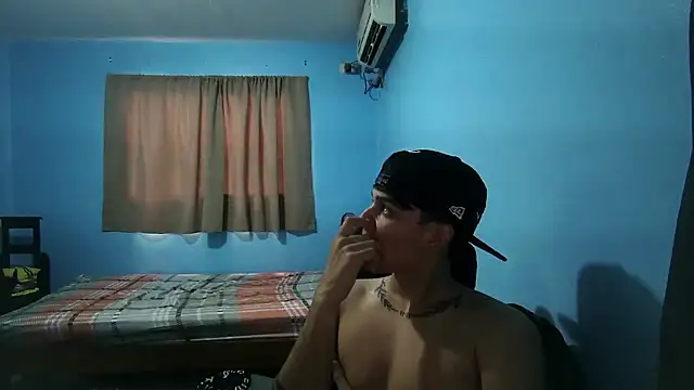 Snapshot of Jaket_lovers chatting on 11-30-25, 06:19 Jaket lovers online show from 11-30-25, 06:19