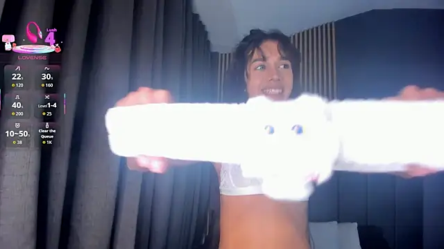 Gina 77 online show from 09-15-25, 12:16