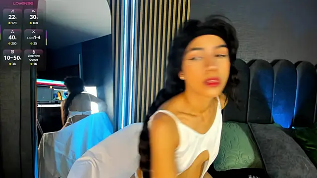 Gina 77 online show from 11-25-25, 07:47