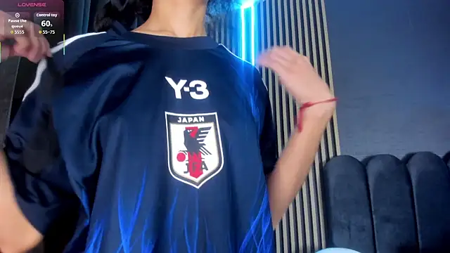 Gina 77 online show from 11-14-25, 12:20