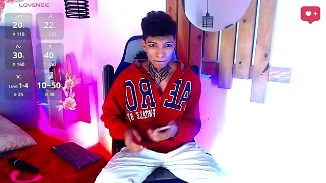 Rick Wade online show from 12-04-25, 01:10