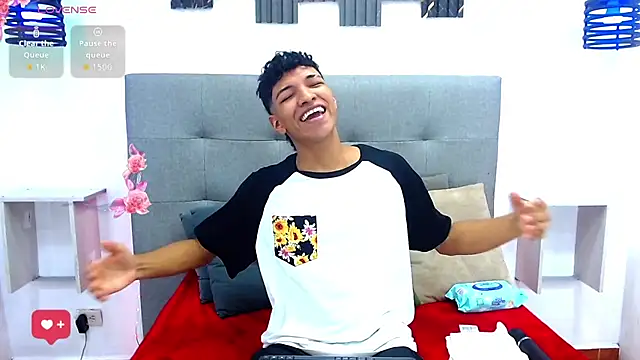 Rick Wade online show from 11-22-25, 03:38