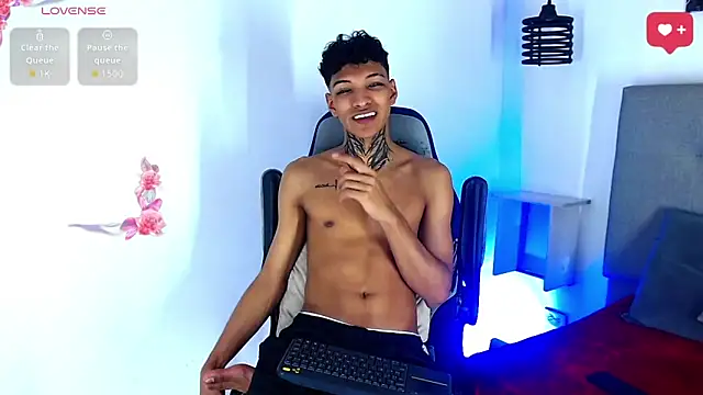 Rick Wade online show from 12-21-25, 03:41