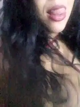 Sapequinhappk online show from 09-10-25, 02:21