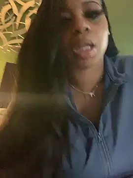 Snapshot of caramel__cremes chatting on 05-25-26, 09:24 caramel cremes online show from 05-25-26, 09:24