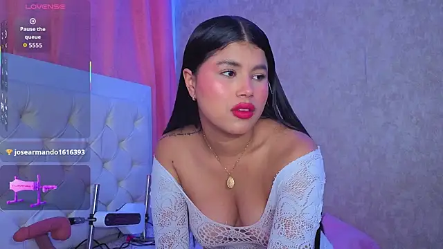 yulissa girls online show from 03-18-26, 02:30