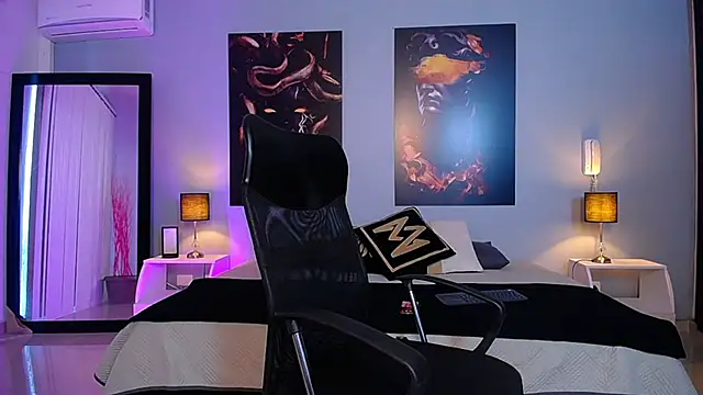 ChristopherBlack  online show from 09-17-25, 01:24