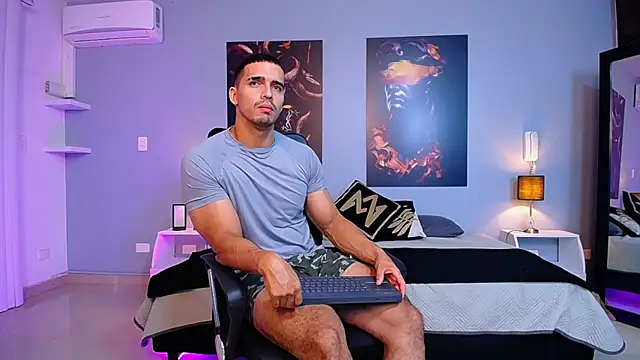 ChristopherBlack  online show from 09-18-25, 01:36