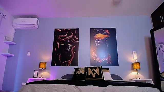 ChristopherBlack  online show from 09-20-25, 03:50