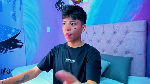 MaxiWildd online show from 04-11-26, 01:15