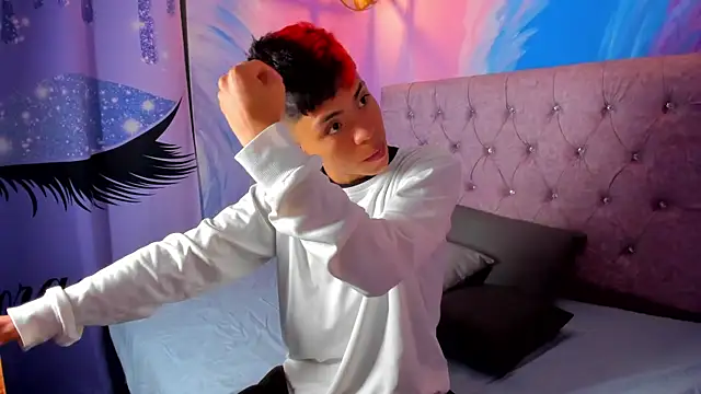 MaxiWildd online show from 10-10-25, 12:50