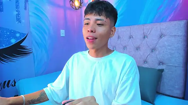 MaxiWildd online show from 05-20-26, 01:19