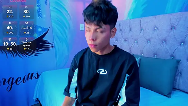 MaxiWildd online show from 03-28-26, 01:12