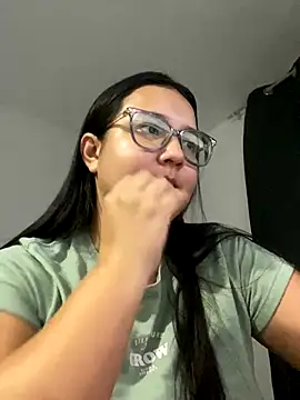 Kyleighc online show from 10-26-25, 12:55