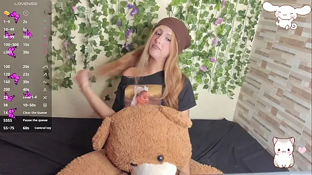 Amy Moonlight online show from 06-12-26, 09:12