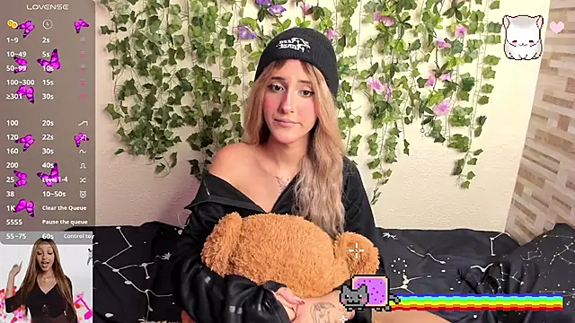 Amy Moonlight online show from 10-19-25, 10:12