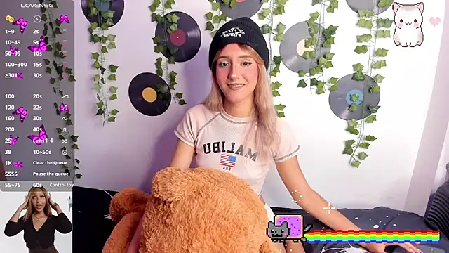 Amy Moonlight online show from 09-18-25, 09:07