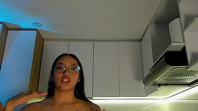 SusanClarck online show from 11-07-25, 12:37