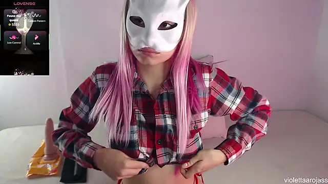 Snapshot of violettaarojass chatting on 10-31-25, 10:23 violettaarojass online show from 10-31-25, 10:23