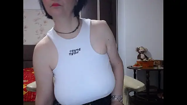 Snapshot of Mary_x chatting on 05-20-26, 03:25 Mary x online show from 05-20-26, 03:25