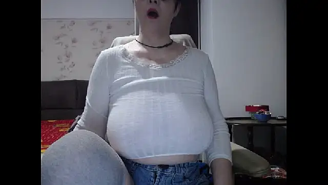 Snapshot of Mary_x chatting on 02-24-26, 03:51 Mary x online show from 02-24-26, 03:51