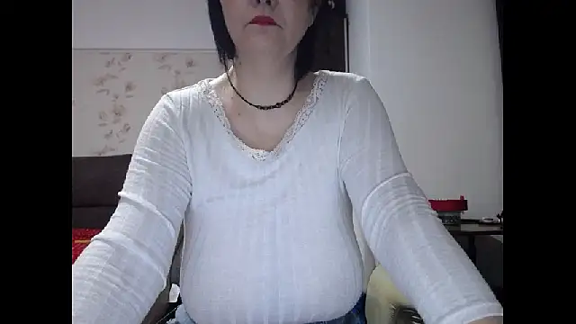 Snapshot of Mary_x chatting on 01-19-26, 03:54 Mary x online show from 01-19-26, 03:54