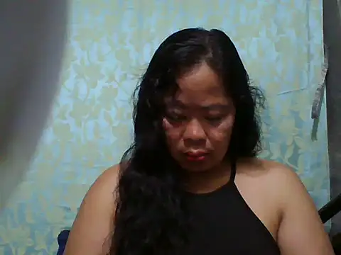 Snapshot of _maria_xx chatting on 05-23-26, 12:37 maria xx online show from 05-23-26, 12:37