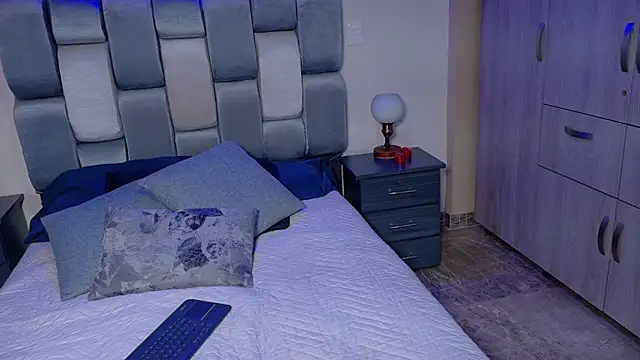 saramikaelson online show from 10-06-25, 09:15