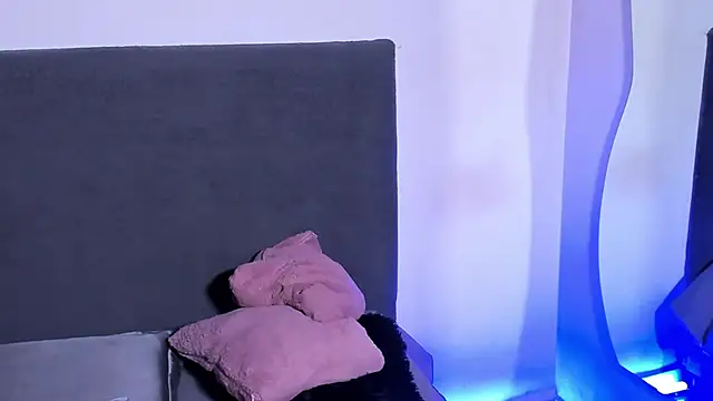 saramikaelson online show from 04-15-26, 09:37