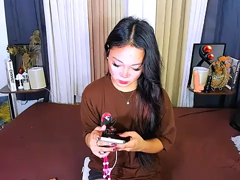 Snapshot of Ataliya_Cataleya chatting on 05-18-26, 11:31 Ataliya Cataleya online show from 05-18-26, 11:31
