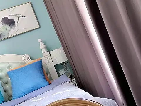 sarah111 online show from 11-19-25, 02:33