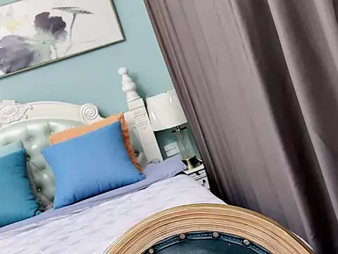 sarah111 online show from 11-04-25, 04:16