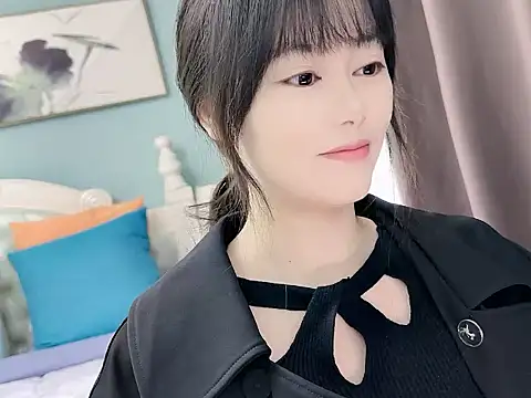 sarah111 online show from 11-20-25, 02:56