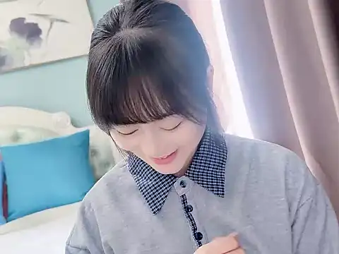 sarah111 online show from 10-23-25, 03:05