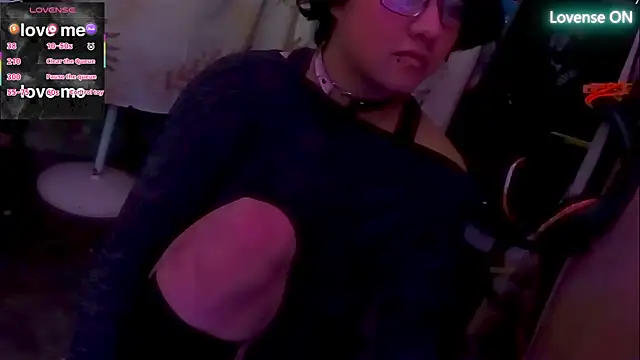 Ftm Bunny online show from 12-17-25, 12:32