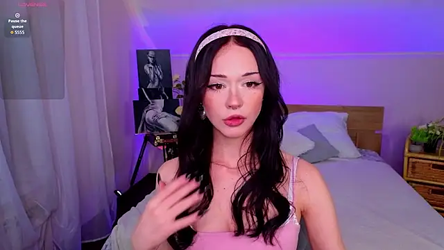 Snapshot of Adetta chatting on 02-05-26, 10:55 Adetta online show from 02-05-26, 10:55