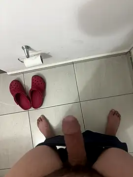 Snapshot of michael877675 chatting on 09-27-25, 08:31 michael877675 online show from 09-27-25, 08:31