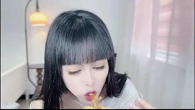 Musae7 online show from 11-17-25, 04:16