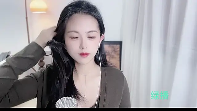 Musae7 online show from 10-25-25, 02:17