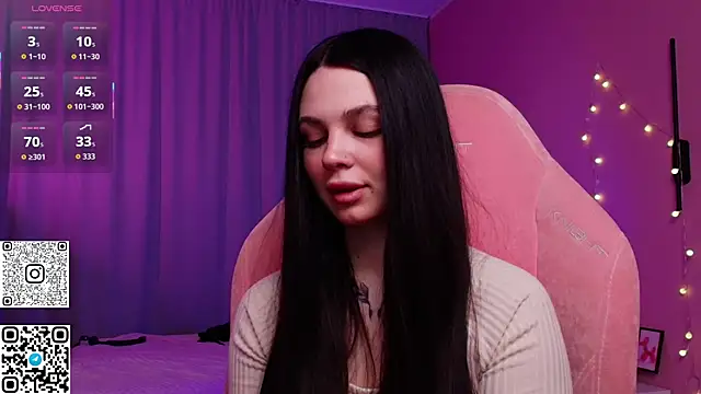 Michela Fruet online show from 03-25-26, 01:06